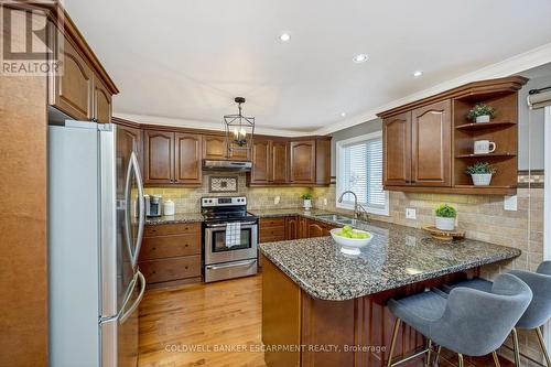 5 Tanners Drive, Halton Hills, ON - Indoor Photo Showing Kitchen With Double Sink