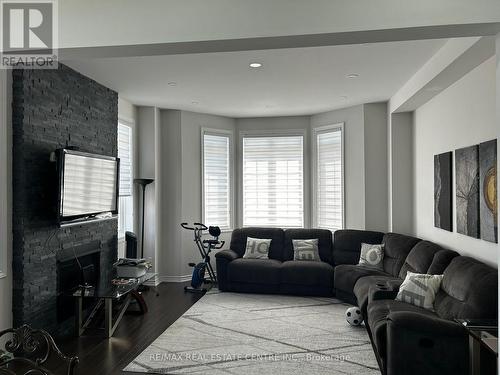 46 Belgium Crescent, Brampton (Northwest Brampton), ON - Indoor Photo Showing Living Room