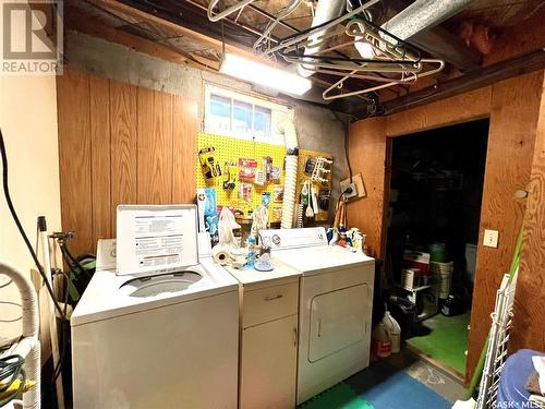 210 1St Street W, Kyle, SK - Indoor Photo Showing Laundry Room