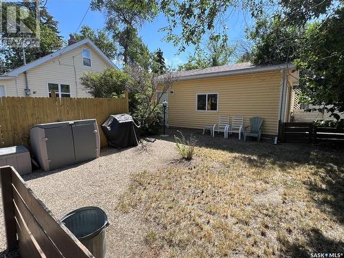 210 1St Street W, Kyle, SK - Outdoor