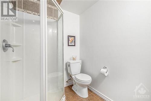 1514 Beaverpond Drive Unit#A, Ottawa, ON - Indoor Photo Showing Bathroom