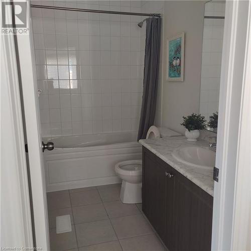 31 Longboat Run W, Brantford, ON - Indoor Photo Showing Bathroom