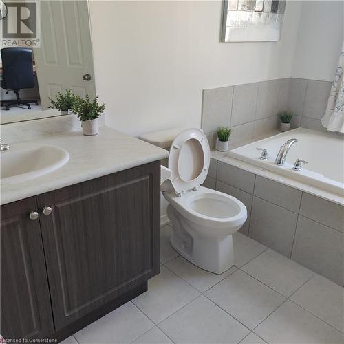 31 Longboat Run W, Brantford, ON - Indoor Photo Showing Bathroom