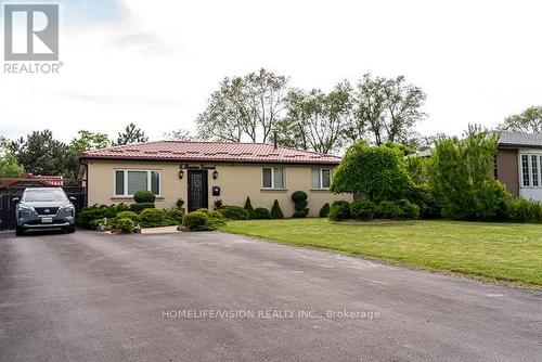 6 Flavian Crescent, Brampton (Southgate), ON - Outdoor With Facade