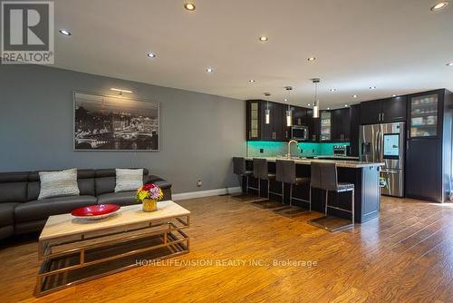 6 Flavian Crescent, Brampton (Southgate), ON - Indoor Photo Showing Living Room