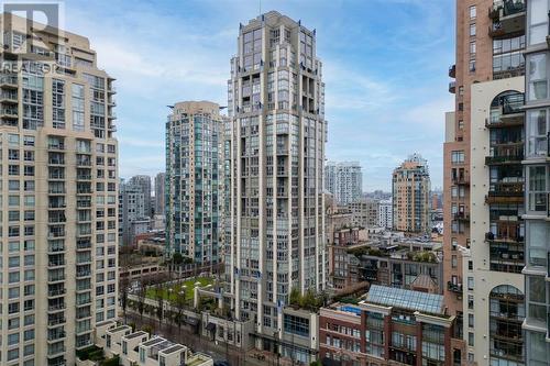 1806 1238 Richards Street, Vancouver, BC - Outdoor With Facade