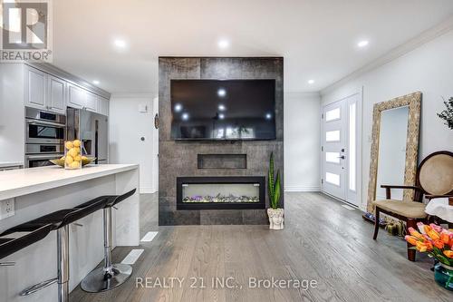 24 Stanbridge Ct Court W, Toronto (Malvern), ON - Indoor Photo Showing Living Room With Fireplace