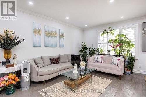 24 Stanbridge Ct Court W, Toronto (Malvern), ON - Indoor Photo Showing Living Room