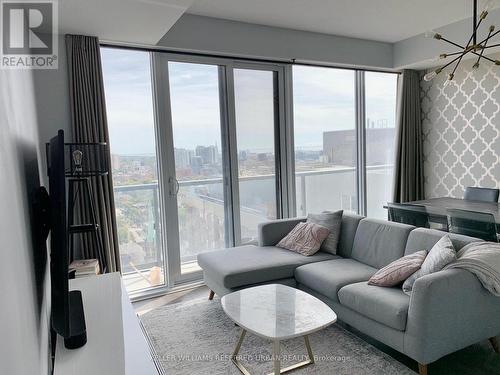 2408 - 89 Mcgill Street, Toronto, ON - Indoor Photo Showing Living Room