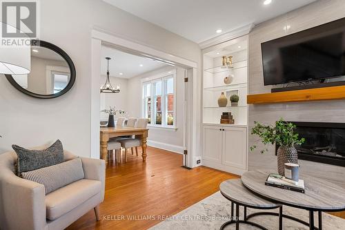 1371 3Rd Avenue E, Owen Sound, ON - Indoor Photo Showing Living Room With Fireplace