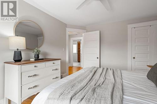 1371 3Rd Avenue E, Owen Sound, ON - Indoor Photo Showing Bedroom