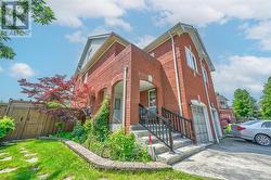 394 STONETREE COURT  Mississauga (Cooksville), ON L5B 4H3