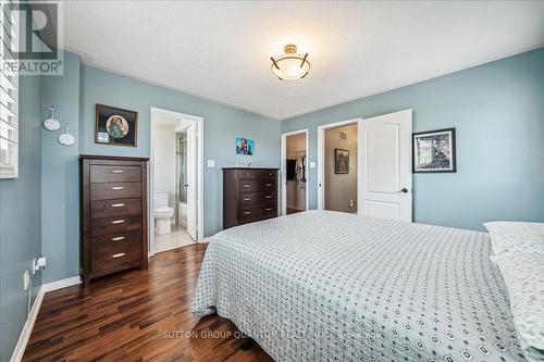 394 Stonetree Court, Mississauga (Cooksville), ON - Indoor Photo Showing Bedroom