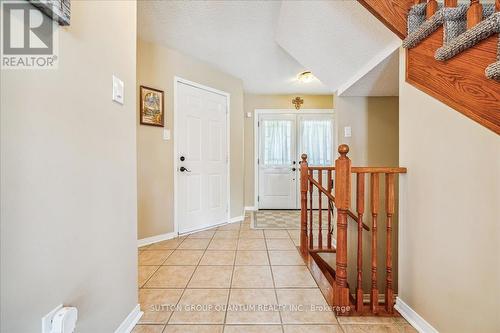 394 Stonetree Court, Mississauga (Cooksville), ON - Indoor Photo Showing Other Room