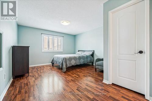 394 Stonetree Court, Mississauga, ON - Indoor Photo Showing Bedroom