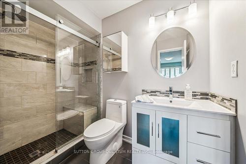 394 Stonetree Court, Mississauga, ON - Indoor Photo Showing Bathroom