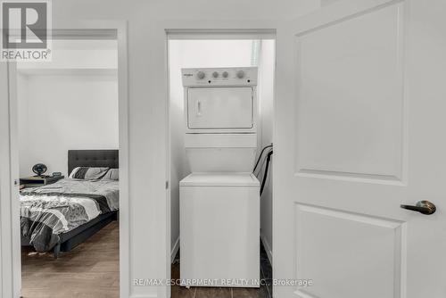 114 - 450 Dundas Street E, Hamilton (Waterdown), ON - Indoor Photo Showing Laundry Room