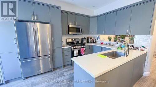 4699 Alana Glen Drive, Mississauga (East Credit), ON - Indoor Photo Showing Kitchen