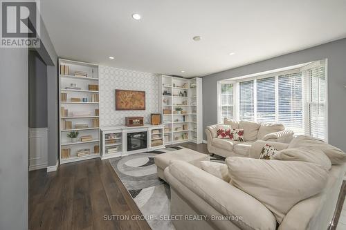 59 Kinburn Crescent, London, ON - Indoor Photo Showing Living Room With Fireplace