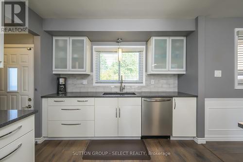 59 Kinburn Crescent, London, ON - Indoor Photo Showing Kitchen