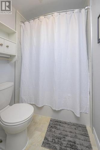 59 Kinburn Crescent, London, ON - Indoor Photo Showing Bathroom