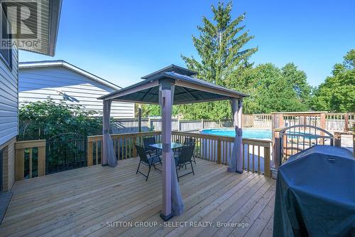 59 Kinburn Crescent, London, ON - Outdoor With Deck Patio Veranda With Exterior