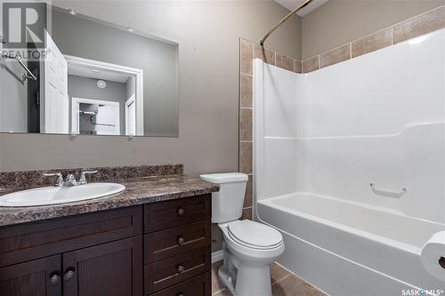 175 2Nd Avenue, Lumsden, SK - Indoor Photo Showing Bathroom