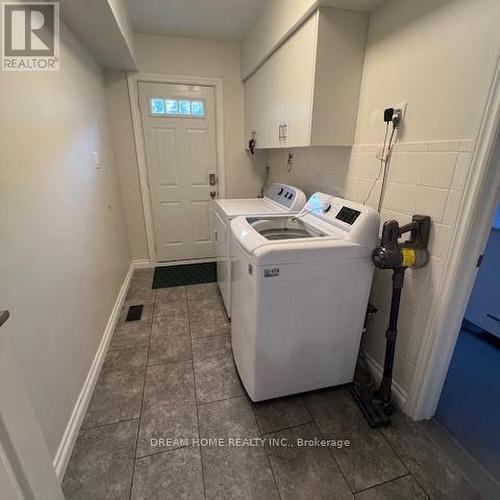 661 Conacher Drive, Toronto (Newtonbrook East), ON - Indoor Photo Showing Laundry Room