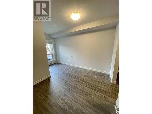 102 2356 Welcher Avenue, Port Coquitlam, BC - Indoor Photo Showing Other Room