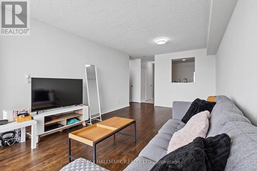 1101 - 400 Mclevin Ave, Toronto (Malvern), ON - Indoor Photo Showing Living Room