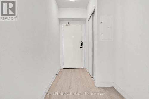 4402 - 3883 Quartz Road, Mississauga, ON - Indoor Photo Showing Other Room