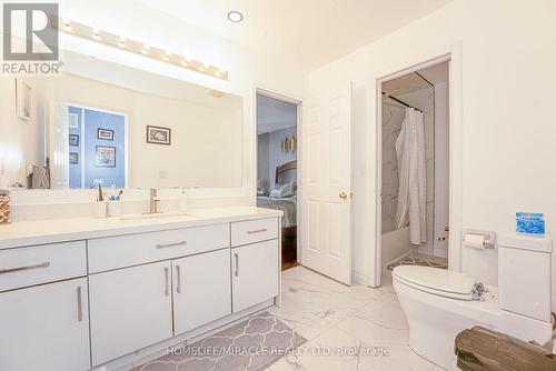 28 Bowsfield Drive, Brampton (Vales Of Castlemore), ON - Indoor Photo Showing Bathroom