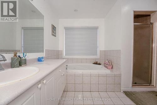 28 Bowsfield Drive, Brampton (Vales Of Castlemore), ON - Indoor Photo Showing Bathroom