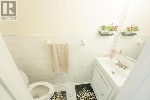 28 Bowsfield Drive, Brampton, ON - Indoor Photo Showing Bathroom