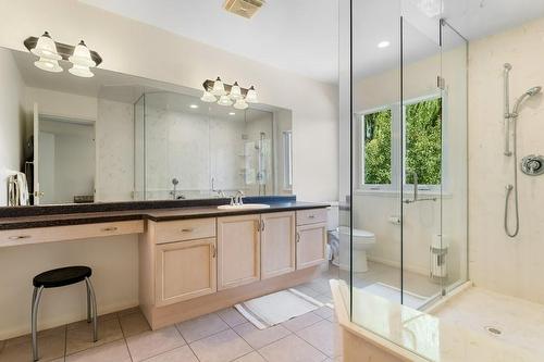 2247 Pathfinder Drive, Burlington, ON - Indoor Photo Showing Bathroom