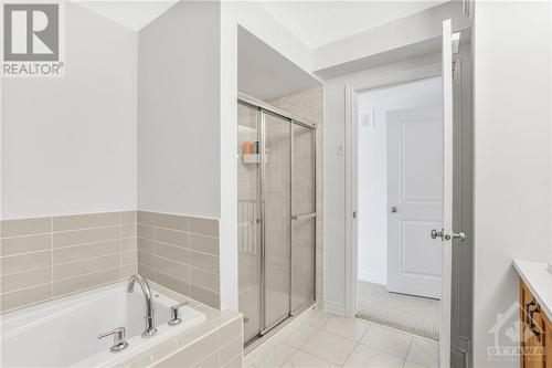 407 Cornice Street, Ottawa, ON - Indoor Photo Showing Bathroom