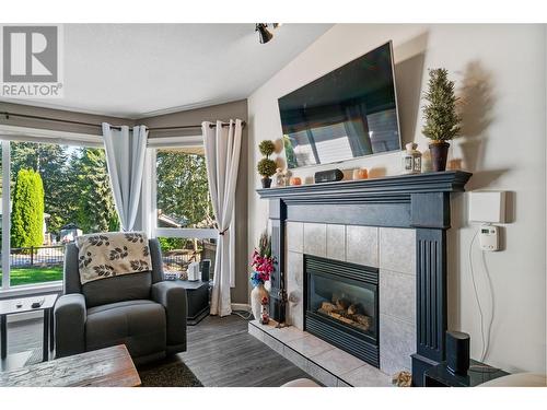 2876 Juniper Crescent, Blind Bay, BC - Indoor Photo Showing Living Room With Fireplace