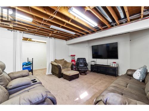 2876 Juniper Crescent, Blind Bay, BC - Indoor Photo Showing Basement