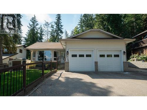 2876 Juniper Crescent, Blind Bay, BC - Outdoor With Deck Patio Veranda