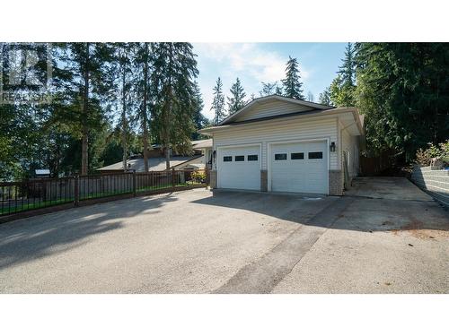 2876 Juniper Crescent, Blind Bay, BC - Outdoor