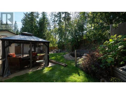 2876 Juniper Crescent, Blind Bay, BC - Outdoor With Backyard