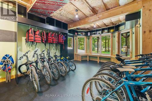 8 Harmonious Drive, Kawartha Lakes, ON - Indoor Photo Showing Garage