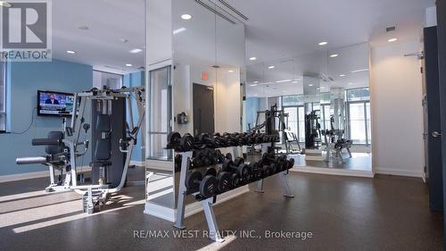 2301 - 21 Balmuto Street, Toronto (Bay Street Corridor), ON - Indoor Photo Showing Gym Room