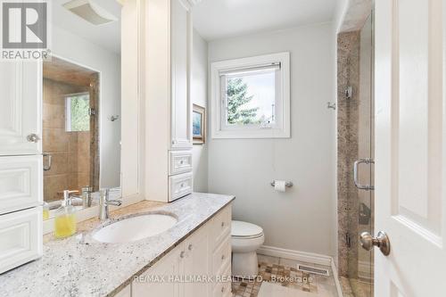 18 Harrowsmith Place, Richmond Hill (Oak Ridges), ON - Indoor Photo Showing Bathroom