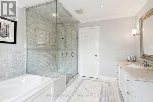 18 Harrowsmith Place, Richmond Hill (Oak Ridges), ON - Indoor Photo Showing Bathroom