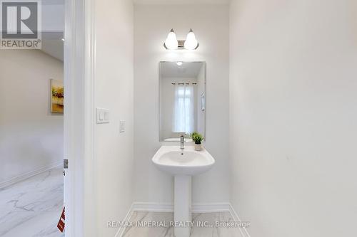 30 Pietrowski Drive, Georgina (Keswick North), ON - Indoor Photo Showing Bathroom