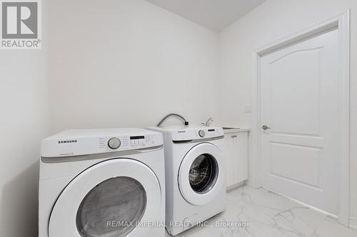 30 Pietrowski Drive, Georgina (Keswick North), ON - Indoor Photo Showing Laundry Room