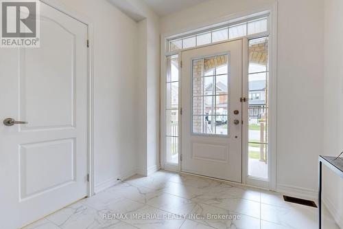 30 Pietrowski Drive, Georgina (Keswick North), ON - Indoor Photo Showing Other Room