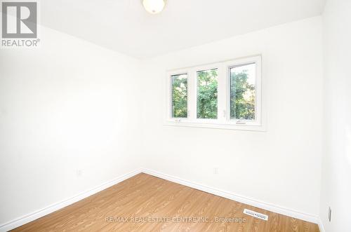 7 Lacewood Crescent, Brampton, ON - Indoor Photo Showing Other Room