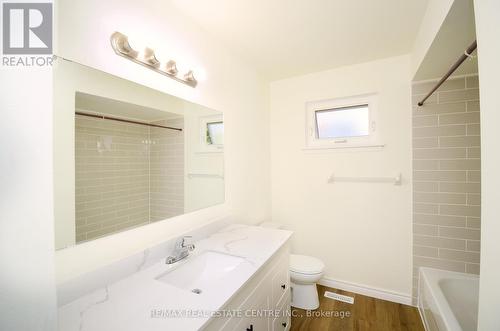 7 Lacewood Crescent, Brampton (Westgate), ON - Indoor Photo Showing Bathroom